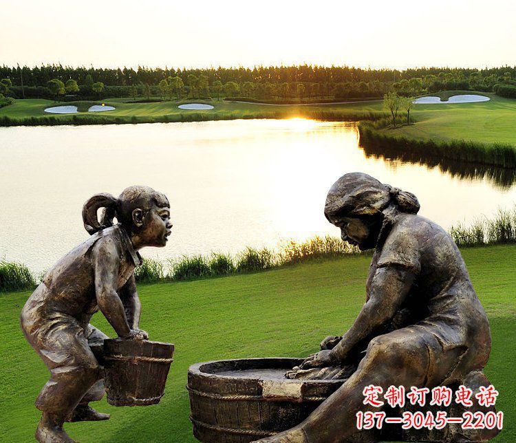 信阳母亲爱心铜雕