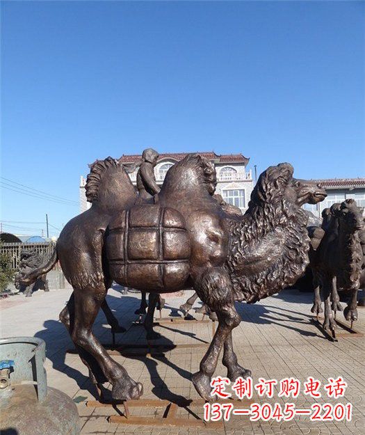 信阳高端铜骆驼雕塑定制