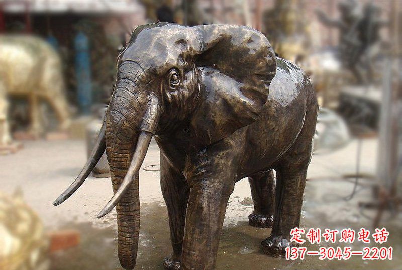 信阳优雅而典雅的铜质大象雕塑