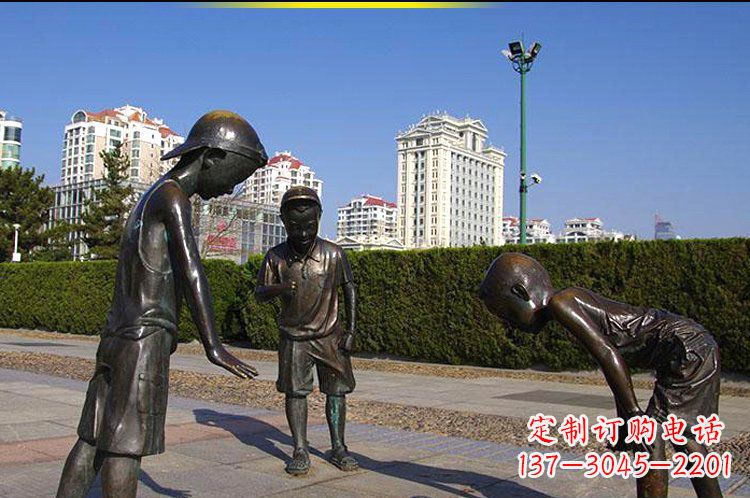 信阳玻璃钢陀螺雕塑