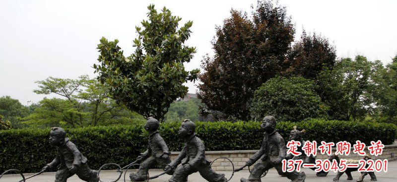 信阳精美推铁圈小品铜雕,让小孩更加可爱