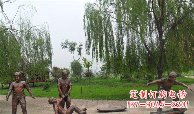 信阳多彩童年,铜雕小孩游戏人物雕塑