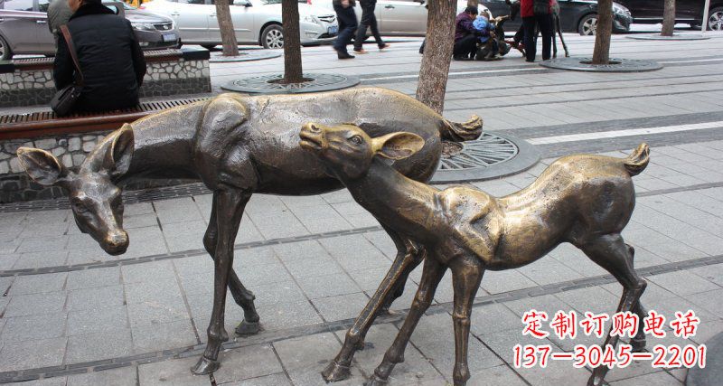 信阳公园小鹿动物铜雕 (2)