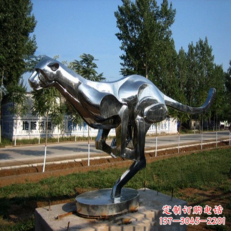 信阳活泼可爱的袋鼠拉丝不锈钢雕塑