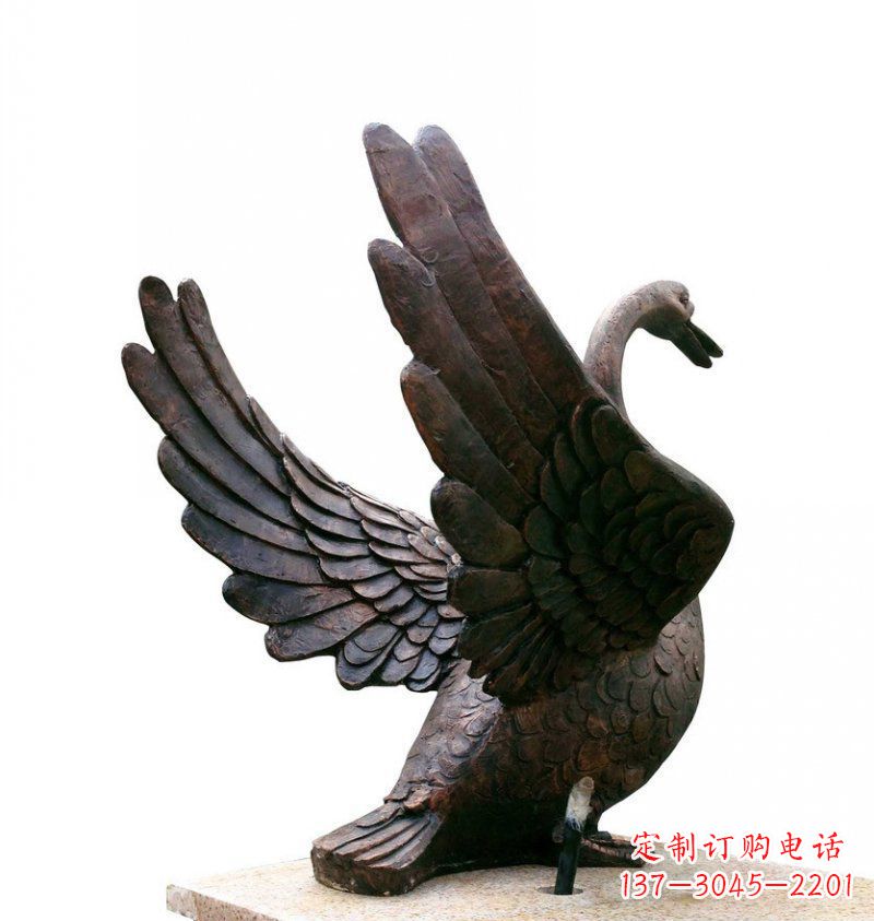 信阳欣赏翱翔的天鹅铜雕