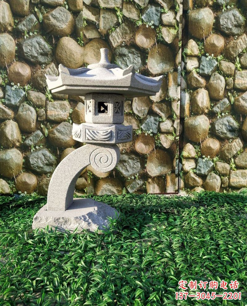 信阳公园照明出色的灯笼雕塑