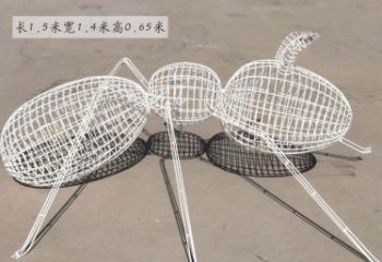 信阳美轮美奂的蚂蚁镂空雕塑