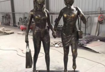 信阳铜雕女人唤醒美好回忆