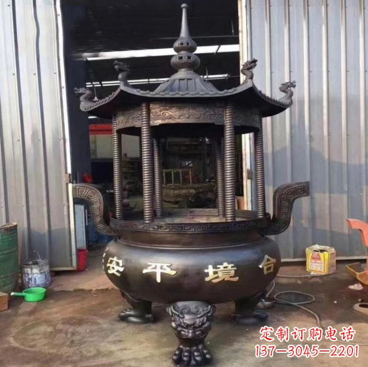 信阳精美古代铜香炉雕塑,成就您的家庭情调