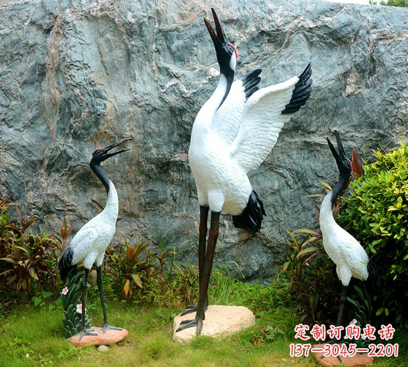 信阳故宫仙鹤雕塑