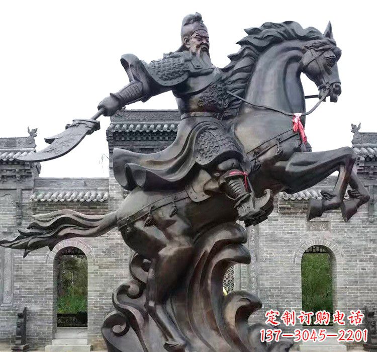 信阳精致细腻的关公骑马雕塑
