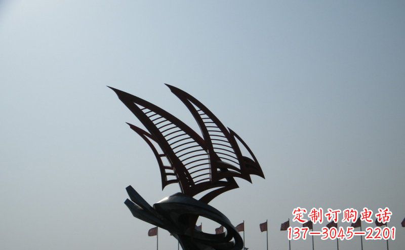 信阳不锈钢手工帆船雕塑
