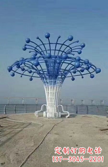 信阳广场不锈钢抽象鲸鱼喷水雕塑