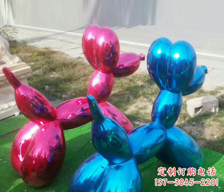 信阳中领雕塑:精美不锈钢小狗雕塑,给您带来温馨的家庭氛围!