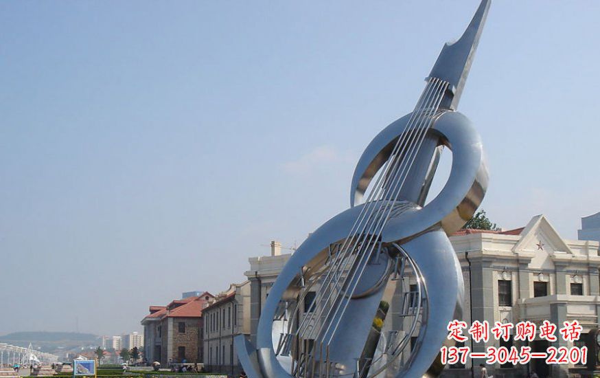 信阳经典音乐雕塑:不锈钢大提琴