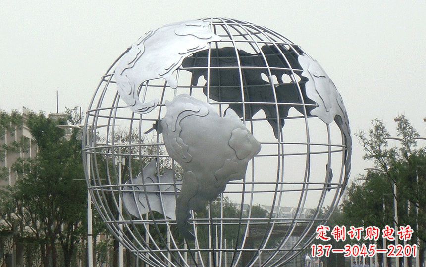 信阳金属太空,伊中领雕塑的不锈钢地球雕塑;