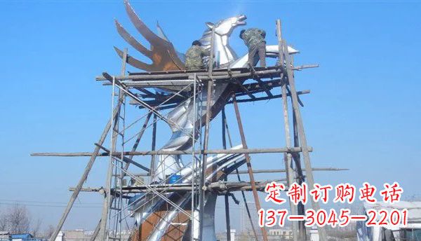 信阳不锈钢飞马雕塑,给广场一个灵动之美