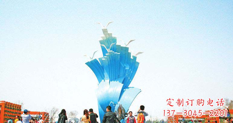 信阳光彩熠熠的海鸥雕塑