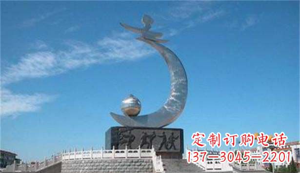 信阳广场不锈钢和平鸽和蜜桃雕塑