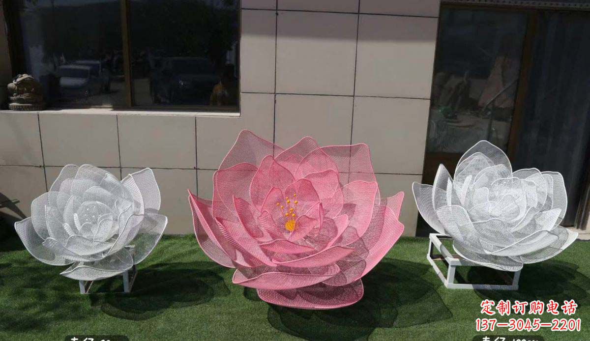 信阳精美雕刻的不锈钢荷花雕塑