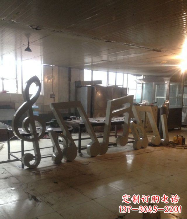 信阳精致不锈钢音符景观雕塑