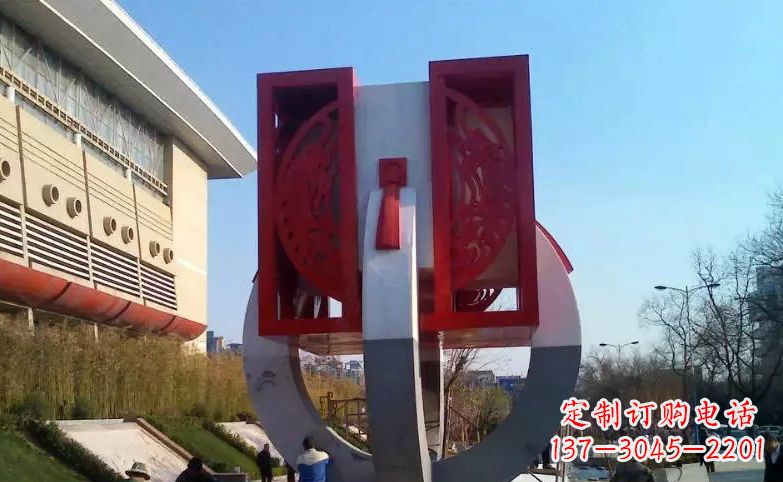 信阳中领雕塑:不锈钢圆环雕塑