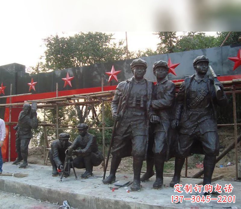 信阳定制红军雕塑，标志着嘉年华的荣耀