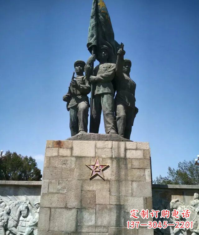 信阳传承革命精神领雕纪念铜雕战士雕塑