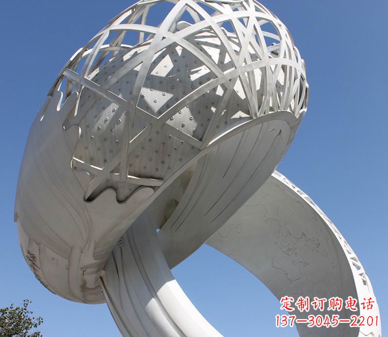 信阳艺术品级不锈钢戒指雕塑