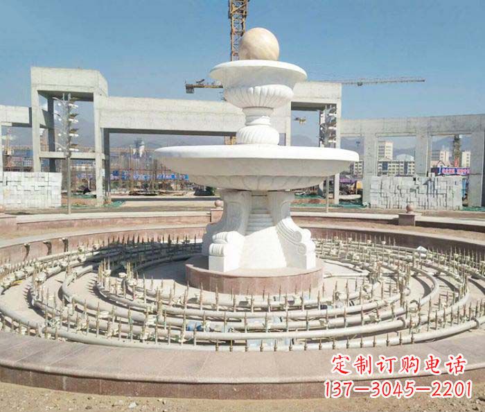 信阳让家园更加美丽的风水球雕塑
