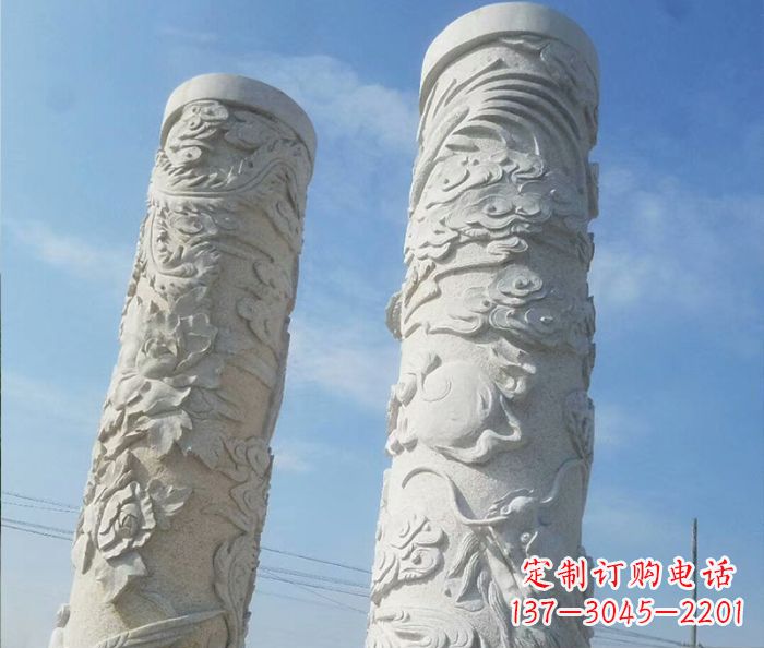 信阳艺术化的广场龙柱石雕