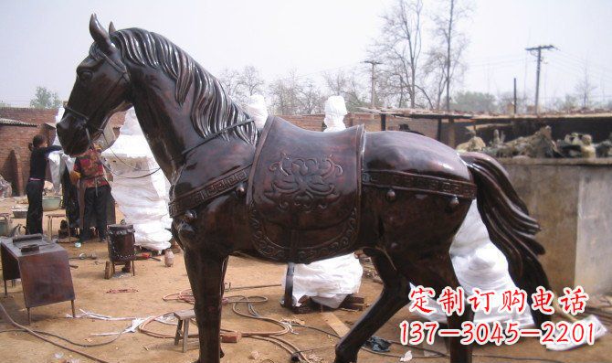 信阳广场骏马小马动物铜雕