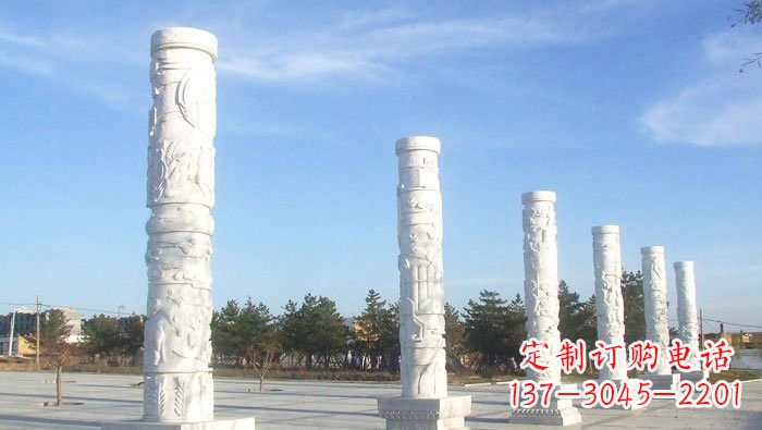 信阳中国传统石雕:广场龙柱雕