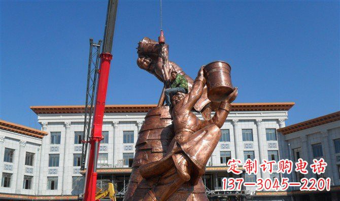 信阳尊贵跳舞的美女铜雕