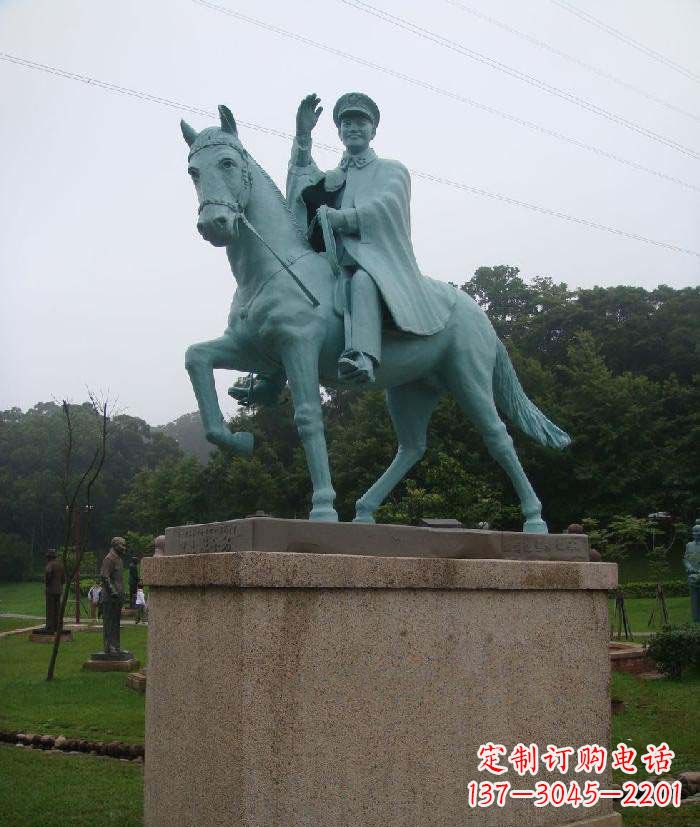信阳解放军景观铜雕骑马雕塑