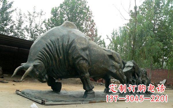 信阳新中国拓荒牛铜雕,传承中国传统文化