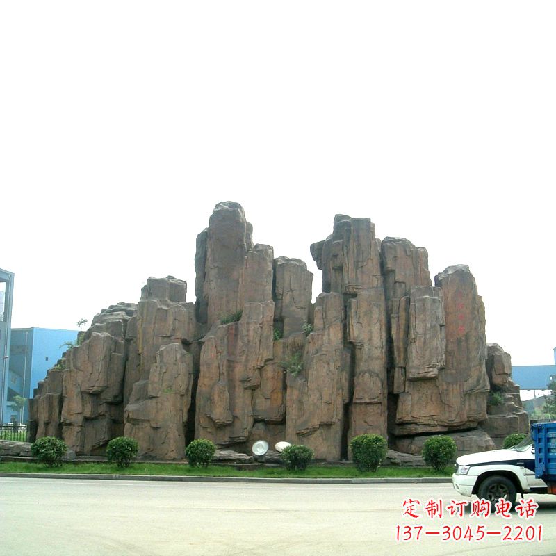 信阳中领雕塑:全球领先的广场塑石假山雕塑定制厂家