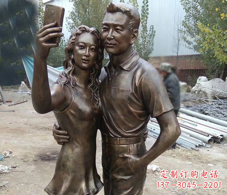 信阳中领雕塑:精美的情侣雕塑