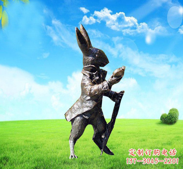 信阳以广场铜雕小兔挖萝卜动物雕塑为你礼赞美好!