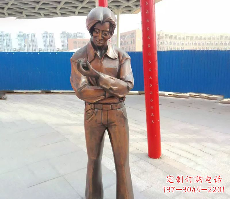 信阳中领雕塑的女性人物铜雕