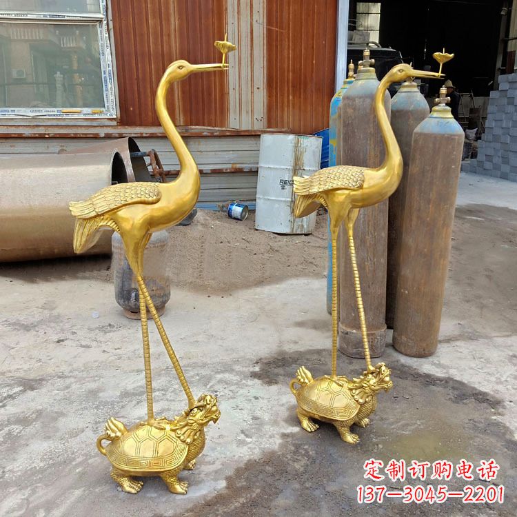 信阳龟鹤延年仙鹤铜雕
