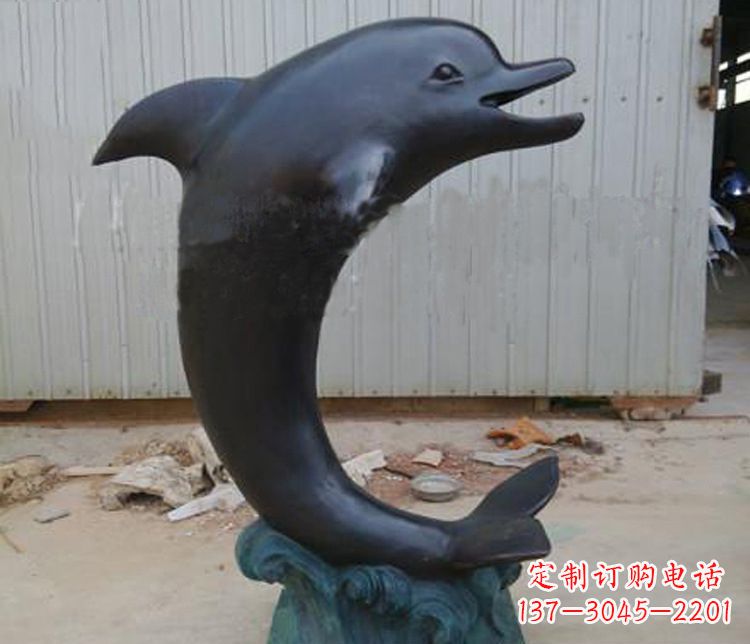 信阳一群海豚成就美丽的海洋动物喷泉铜雕塑