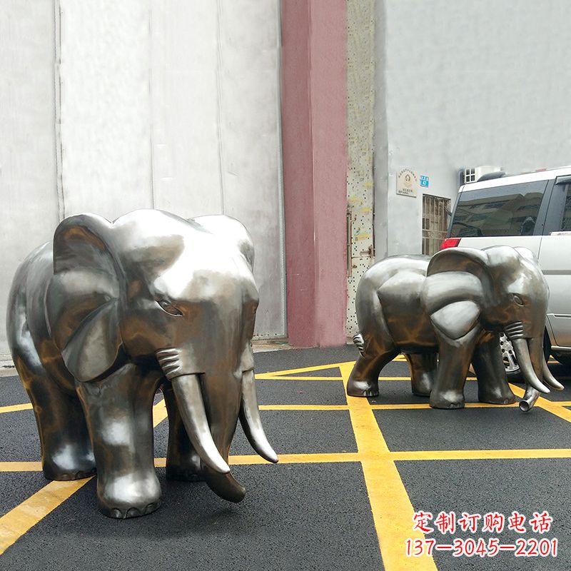信阳活力大象,不锈钢镜面雕塑