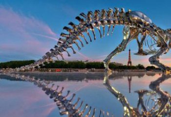 信阳魅力无穷的不锈钢恐龙骨架雕塑