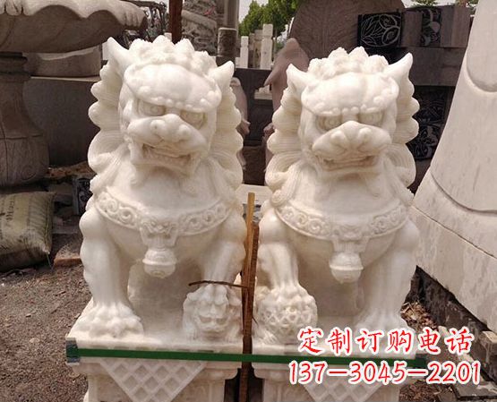 信阳汉白玉踩绣球狮子石雕_2