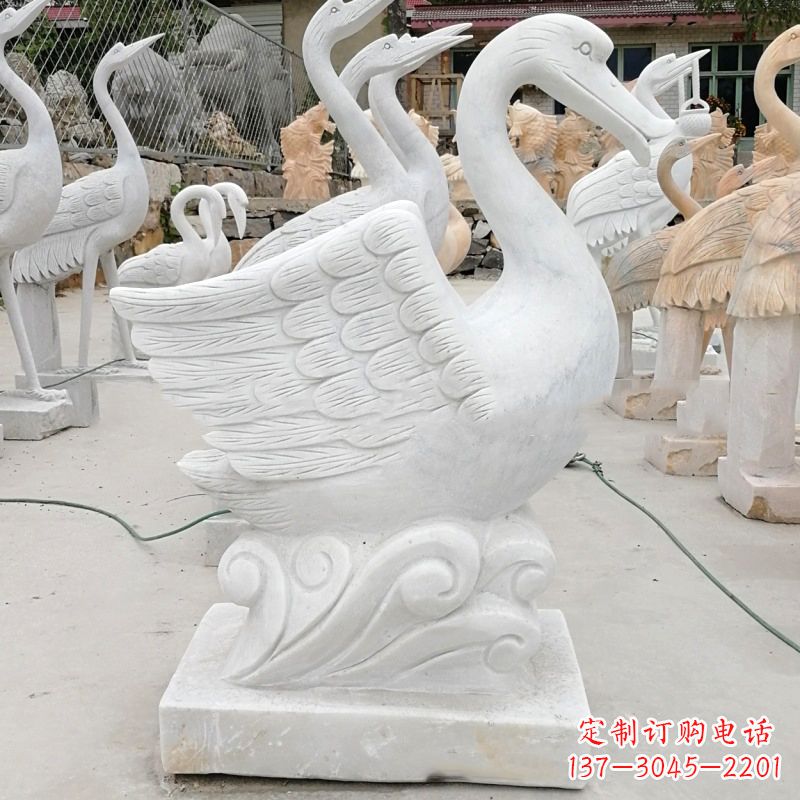 信阳中领雕塑:精美的吐水天鹅雕塑