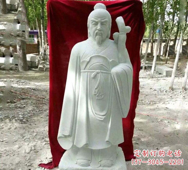 信阳典雅捕捉历史——华佗雕塑