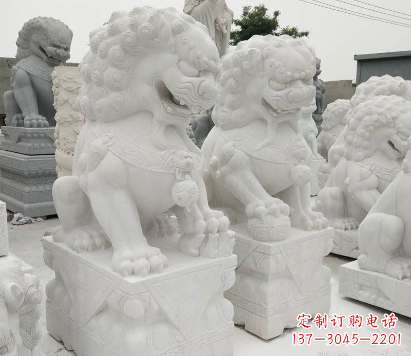 信阳汉白玉门口看门踩球北京狮子石雕