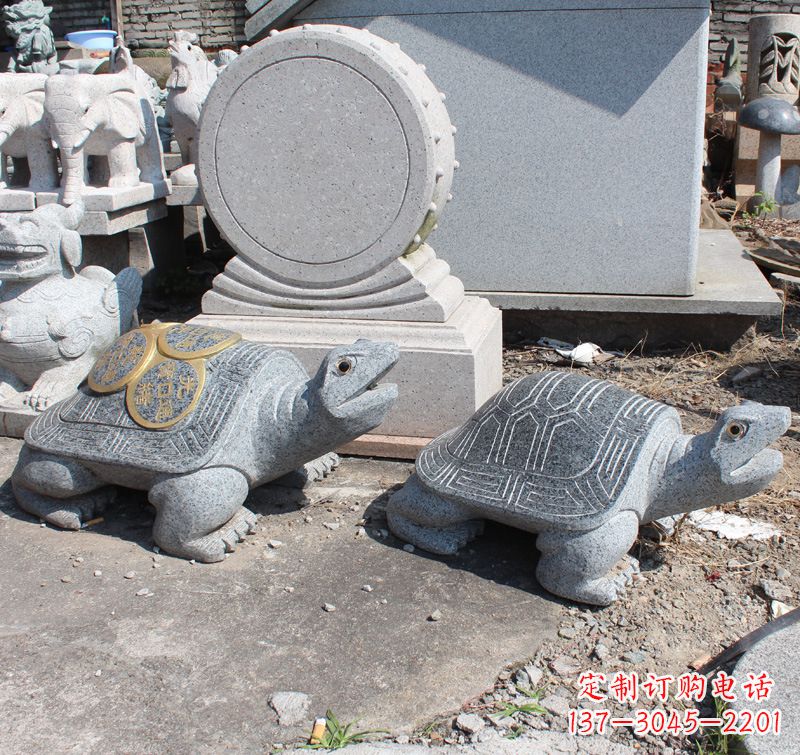 信阳质朴弥足细节的乌龟雕塑