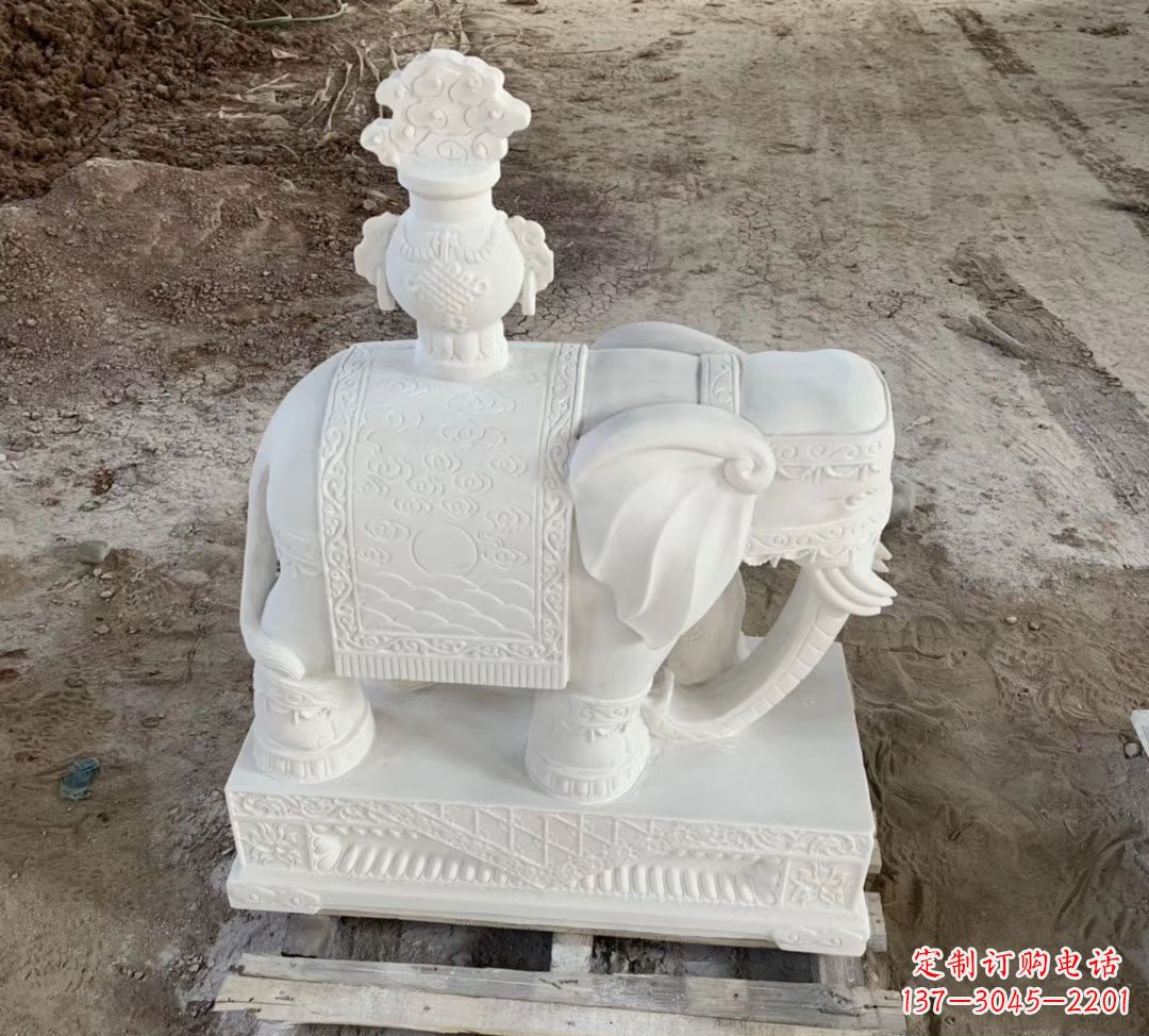 信阳精美绝伦,汉白玉宝瓶雕塑